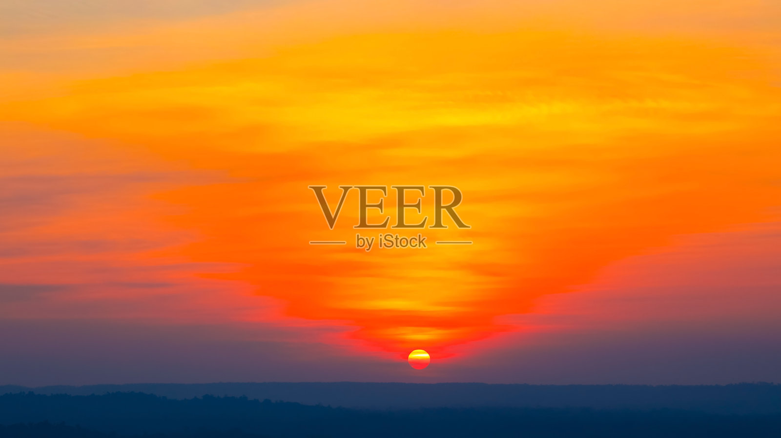 日落时分的山脉风景背景照片摄影图片