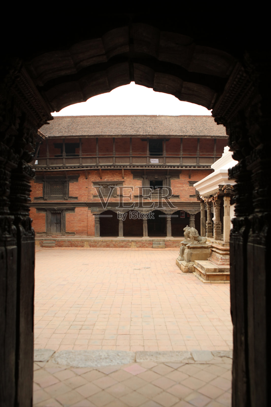 尼泊尔巴克塔普尔的佛教寺庙照片摄影图片