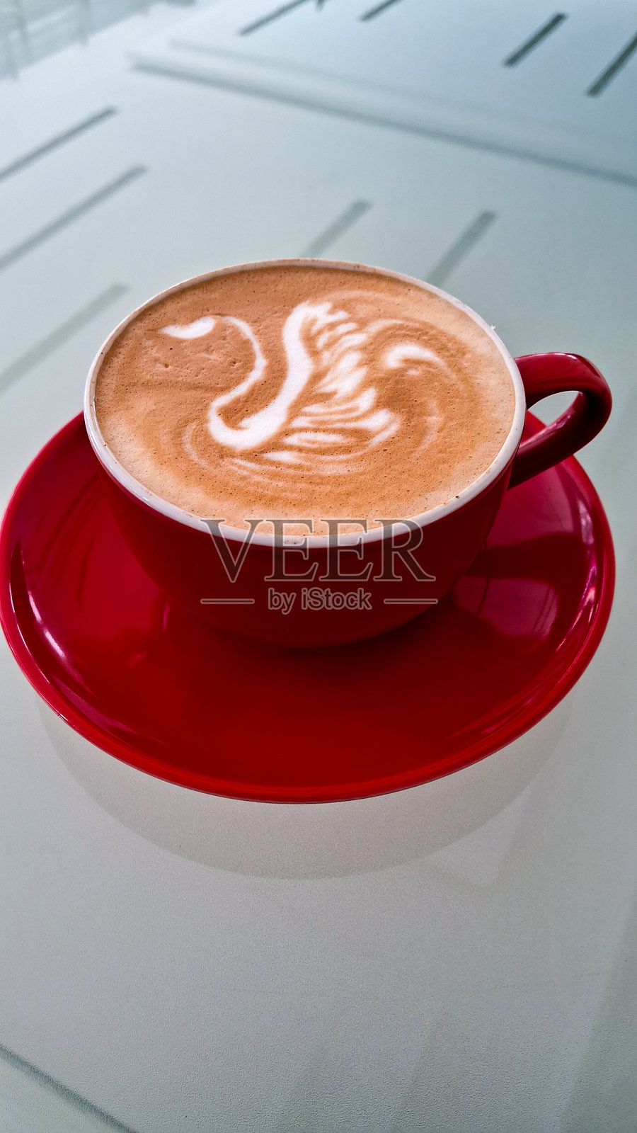 天鹅拿铁艺术照片摄影图片