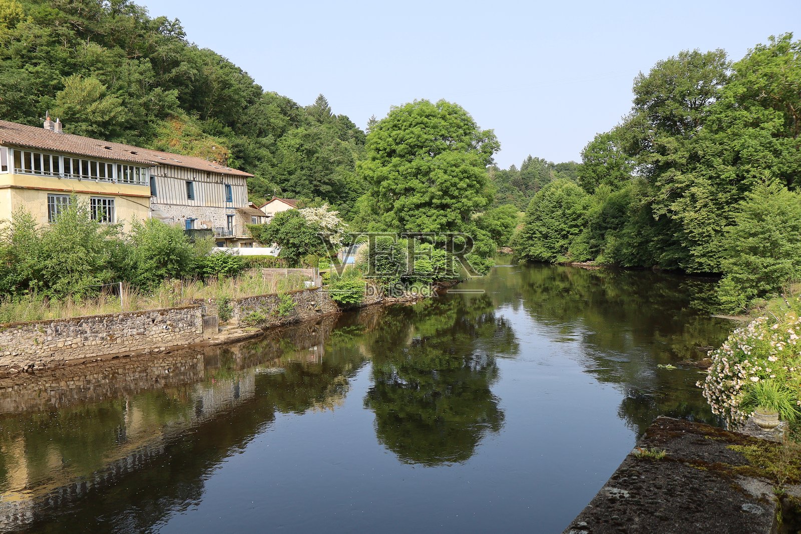 圣莱昂纳德德诺布拉特 - 维恩河照片摄影图片