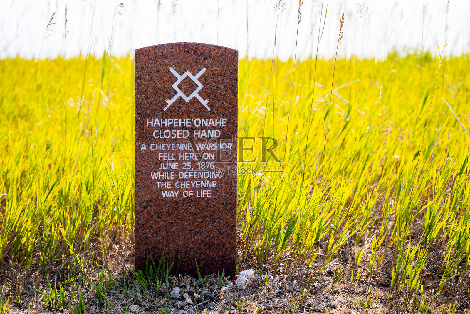 小大角战场的美洲原住民战士墓碑特写照片摄影图片