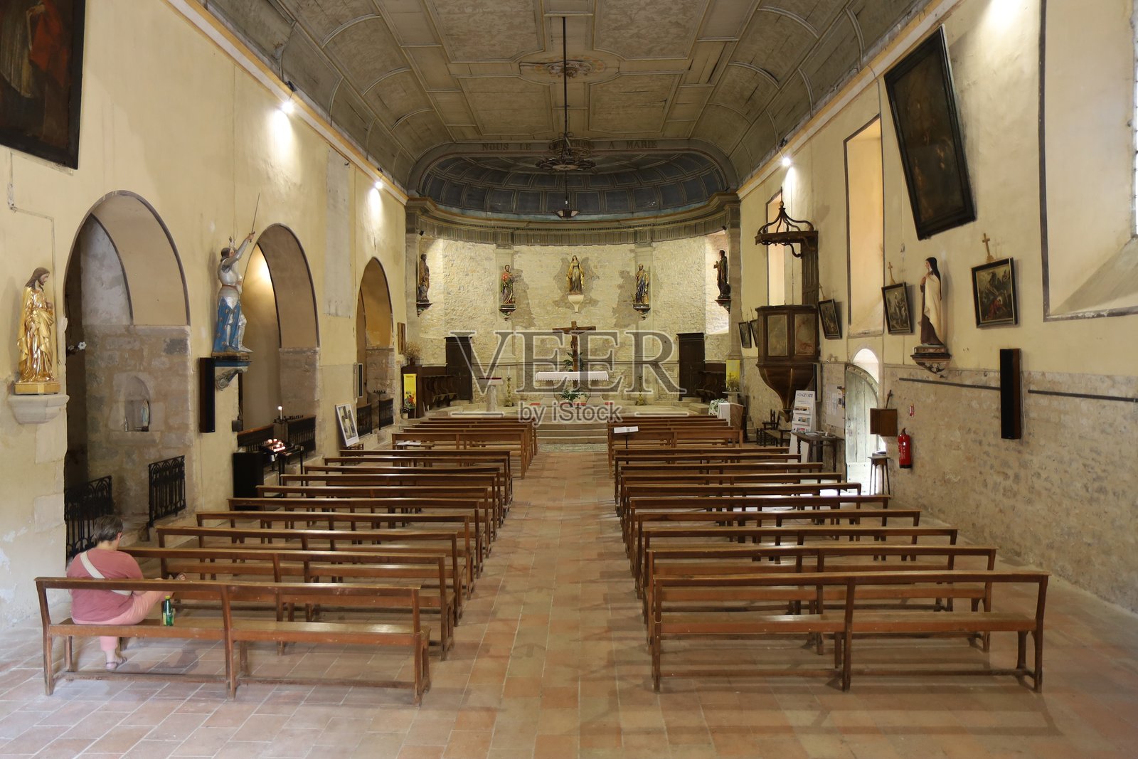 布鲁尼克尔 - 圣母升天教堂照片摄影图片