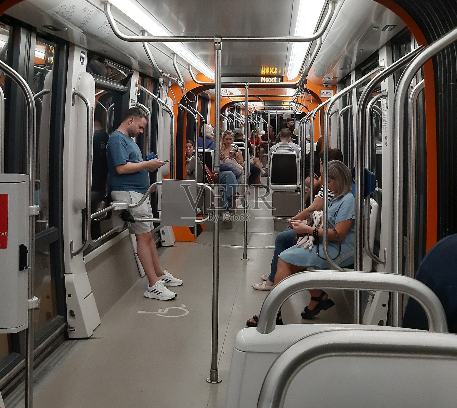 雅典希腊比雷埃夫斯市公共交通电车，旅行照片摄影图片