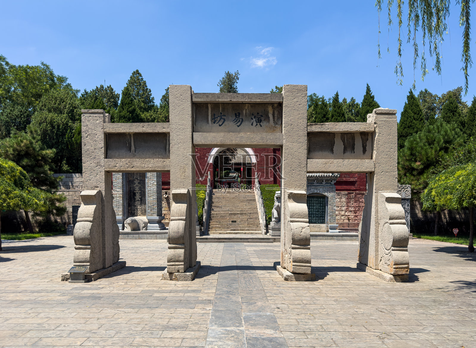 安阳汤阴尤里古城遗址的城门照片摄影图片