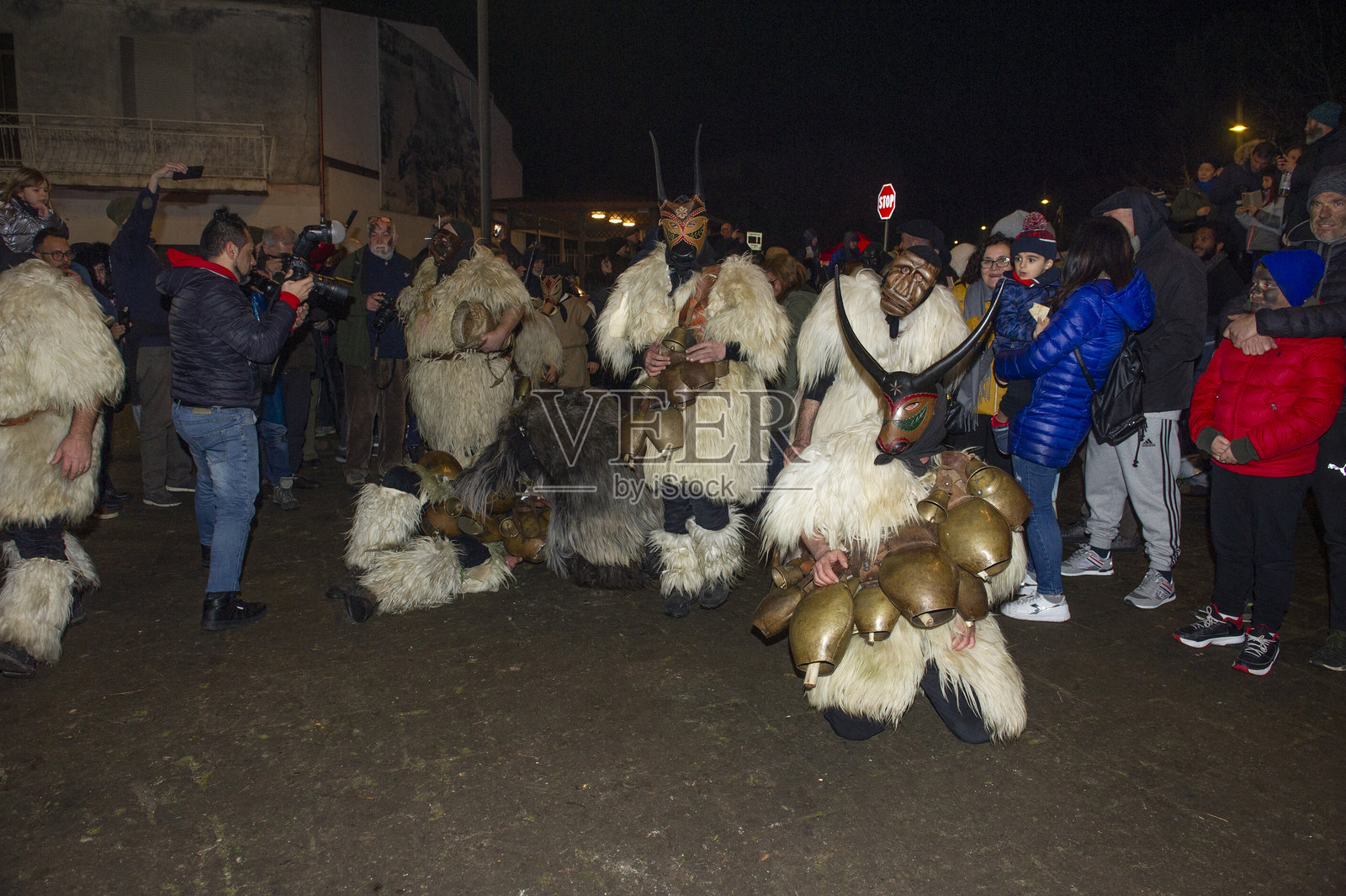 奥塔纳 - 博斯和梅尔杜勒斯 - 篝火 s. 安东尼照片摄影图片