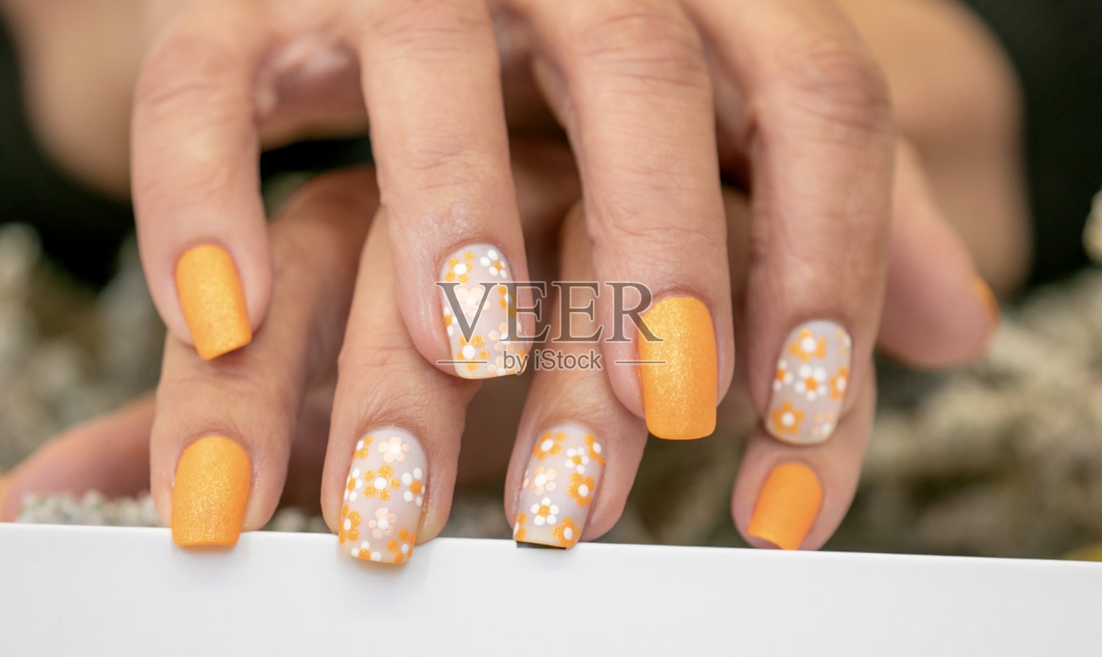 夏季灵感的美甲设计照片摄影图片