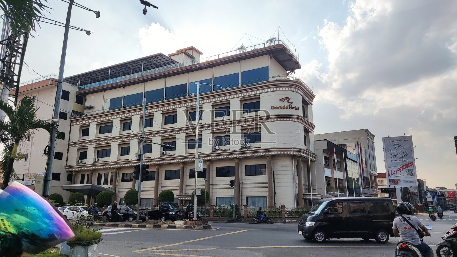 加鲁达酒店照片摄影图片