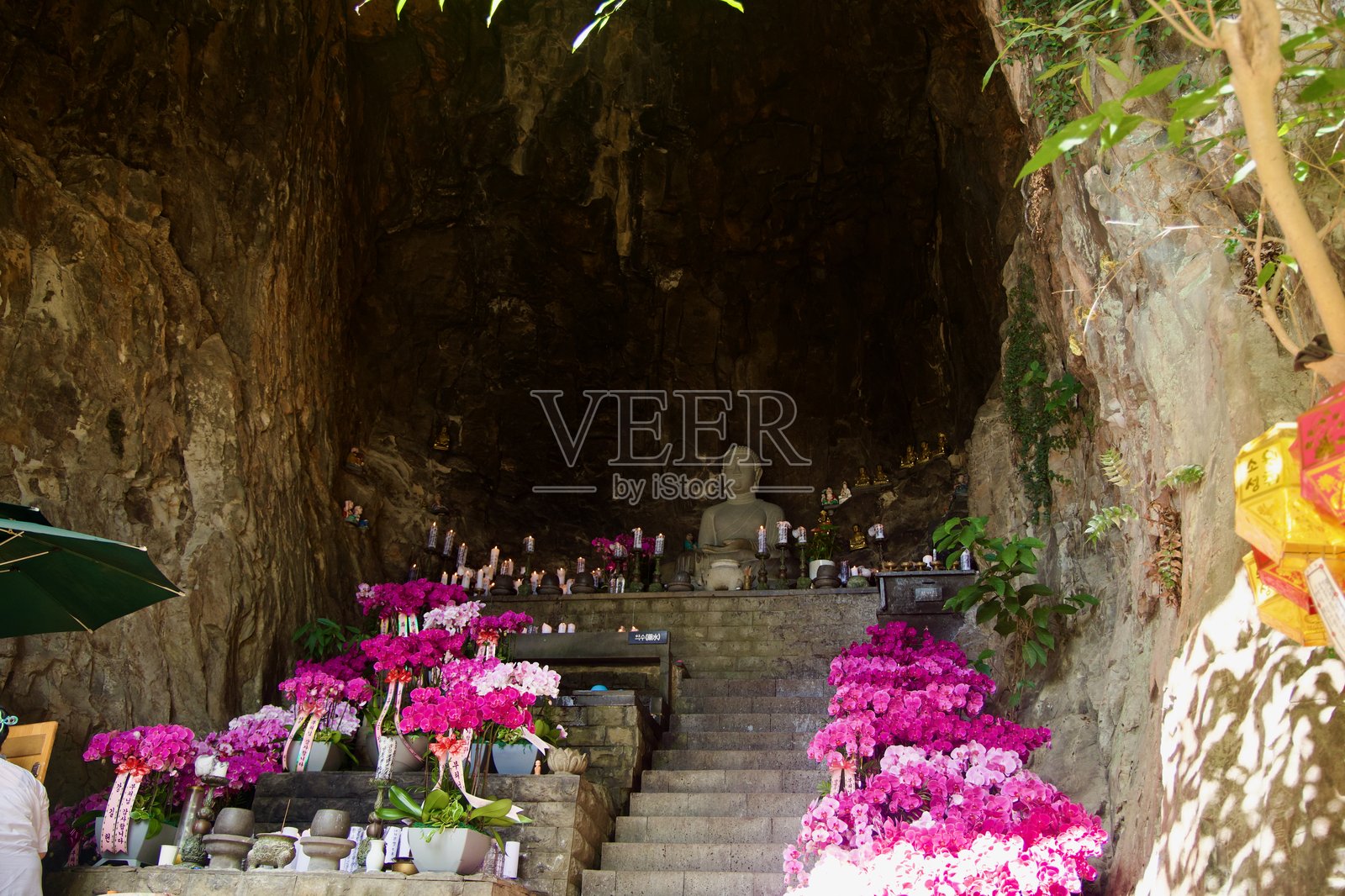 三方窟寺照片摄影图片