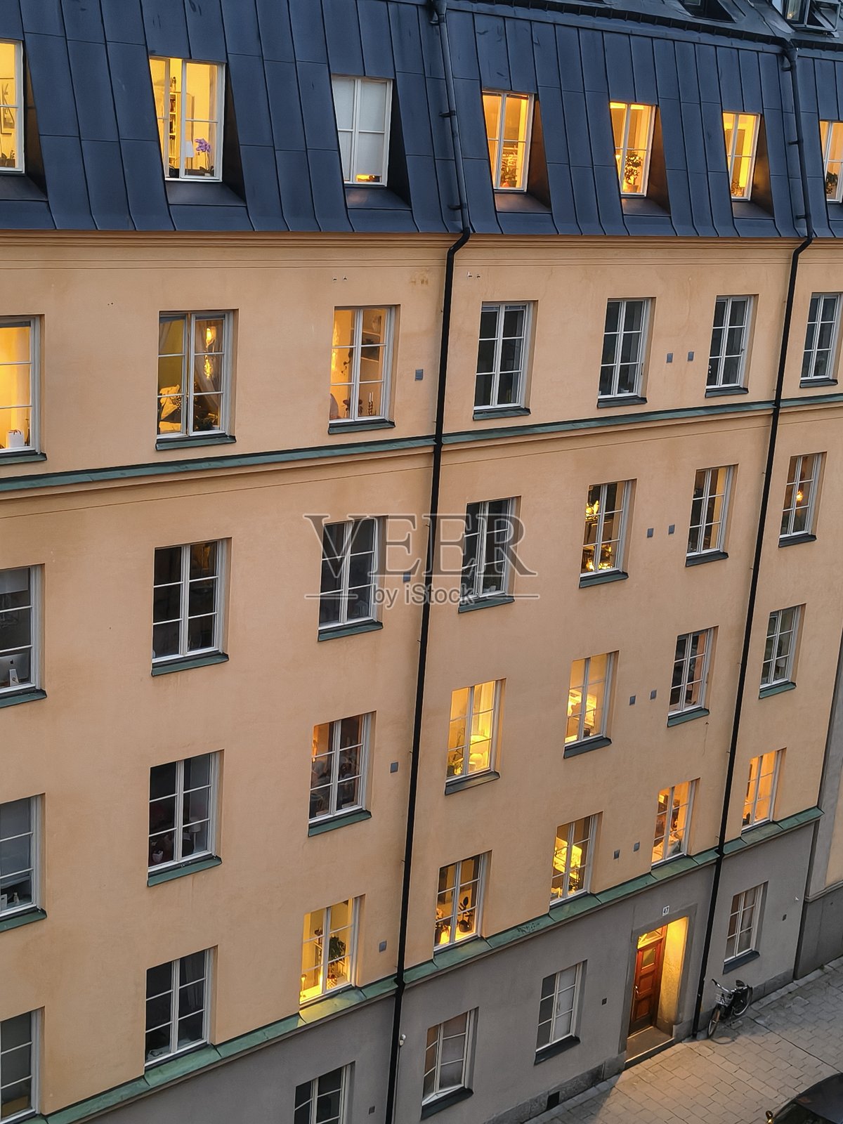 斯德哥尔摩街道的傍晚照片摄影图片