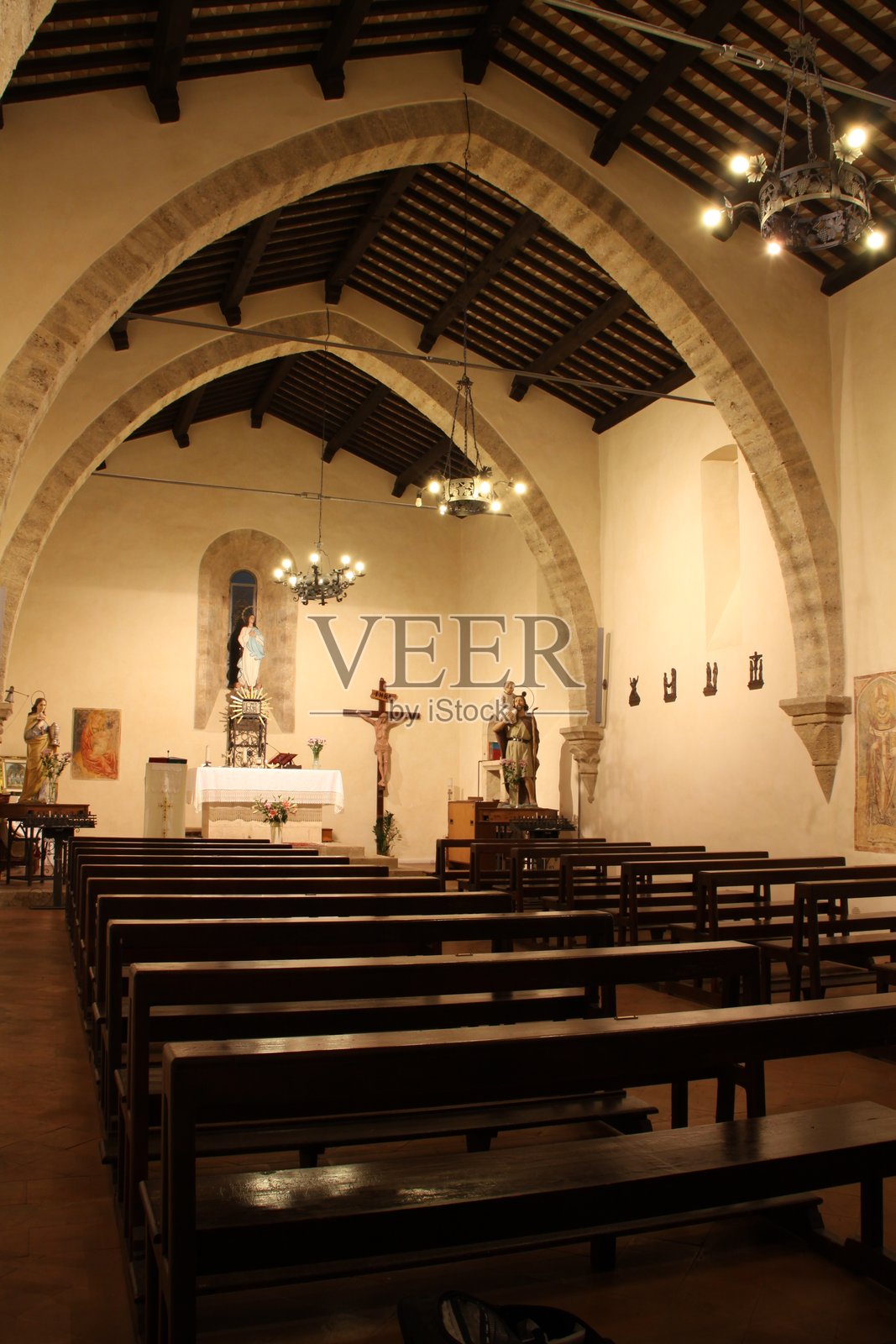 阿拉特里的玛格达琳教堂，弗罗西农照片摄影图片