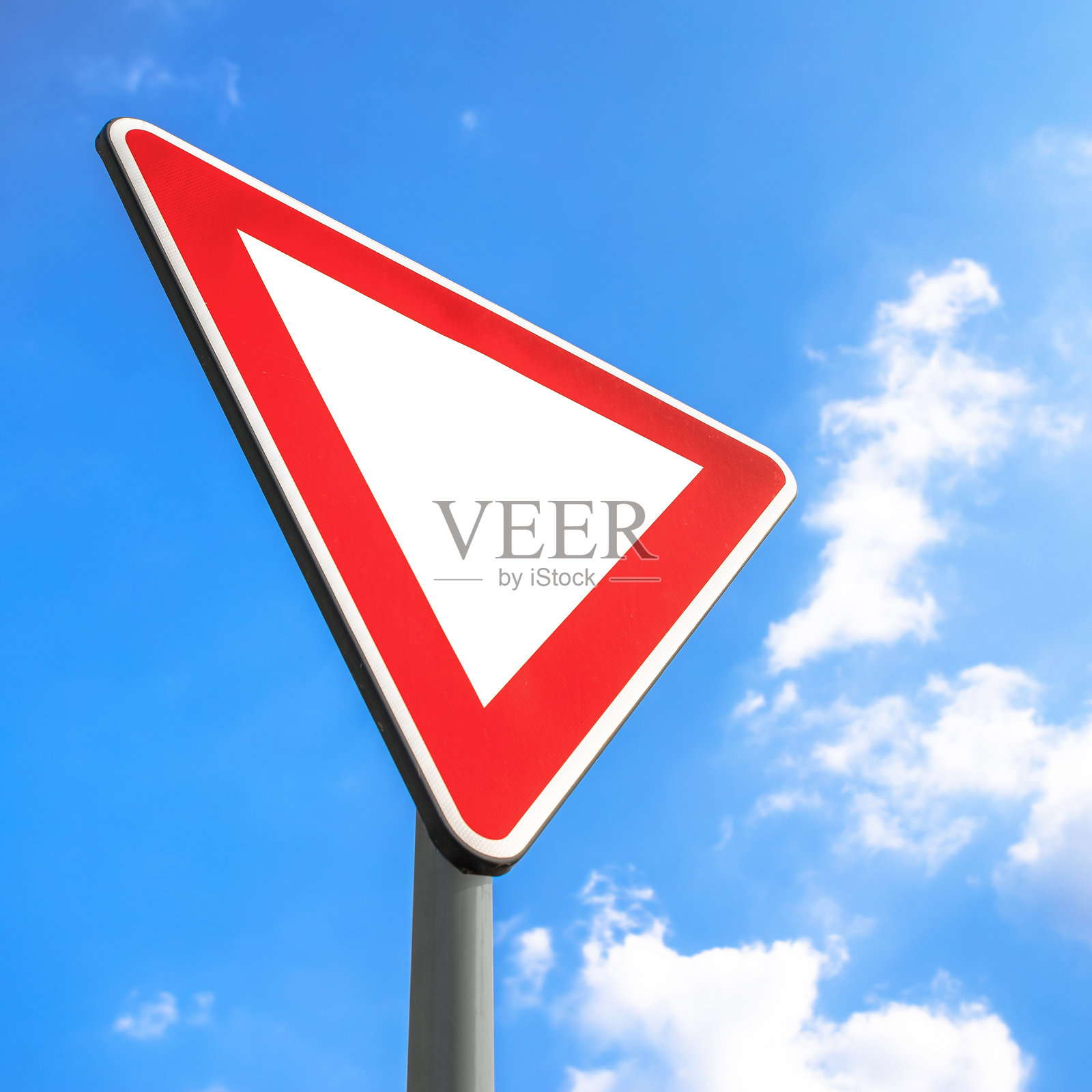 让路标志照片摄影图片