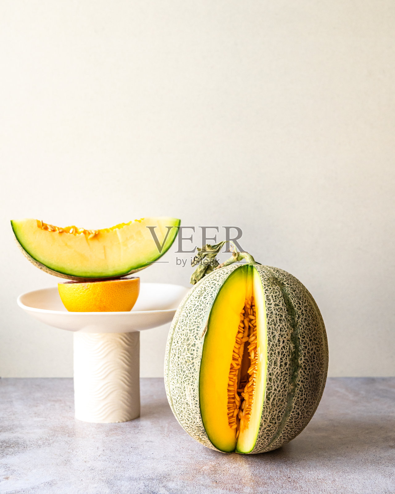 手工陶瓷蛋糕架中心装饰品照片摄影图片