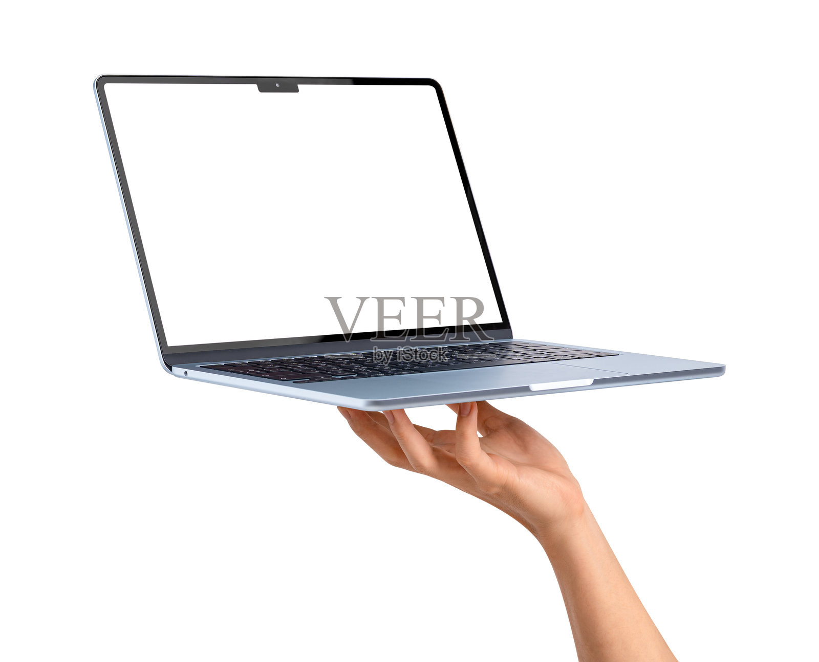 手持现代笔记本电脑，屏幕可自定义空白。背景为白色。适用于科技、商业、金融和广告的概念。照片摄影图片