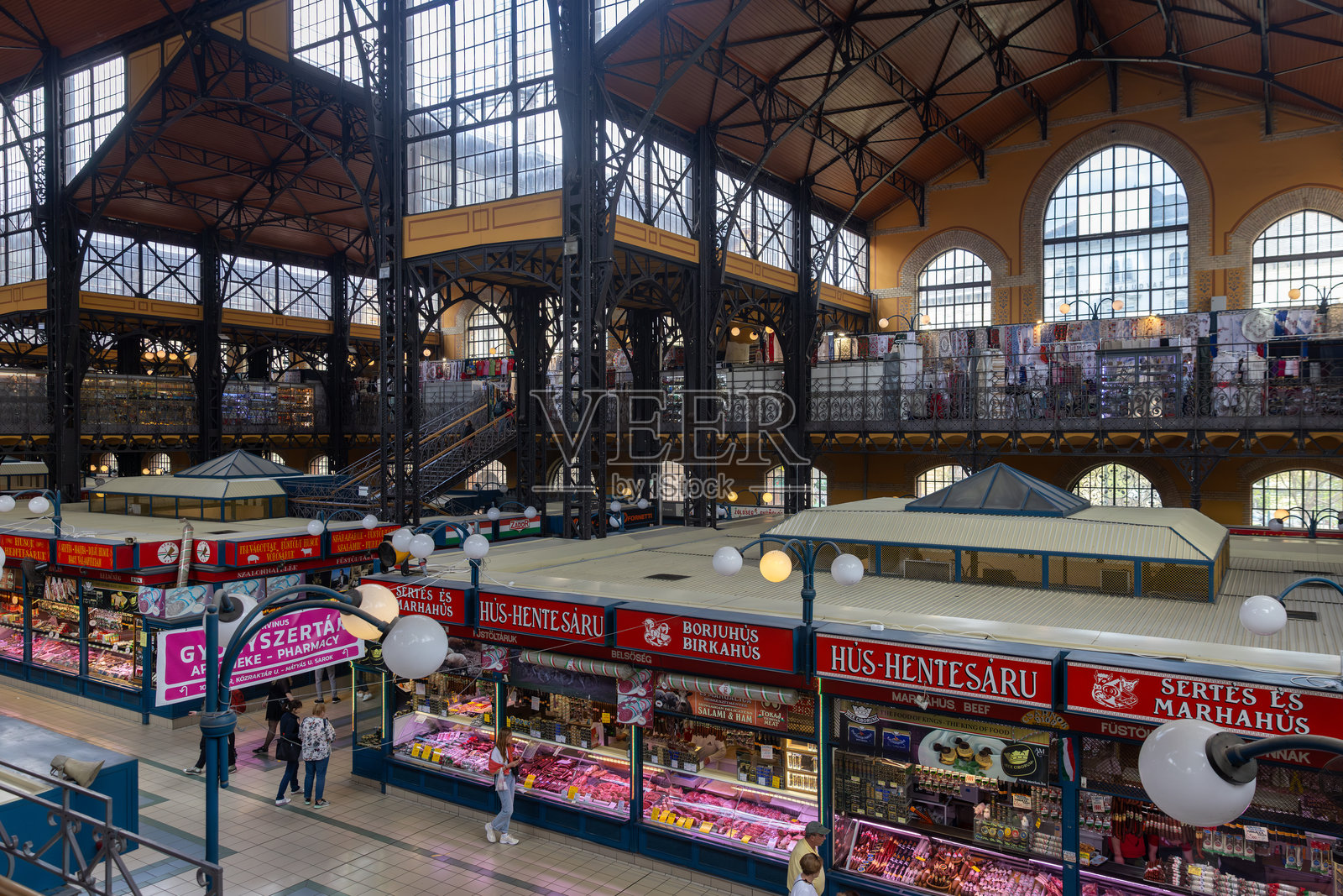 中央市场大厅(Nagy Vasarcsarnok) - 布达佩斯,匈牙利照片摄影图片