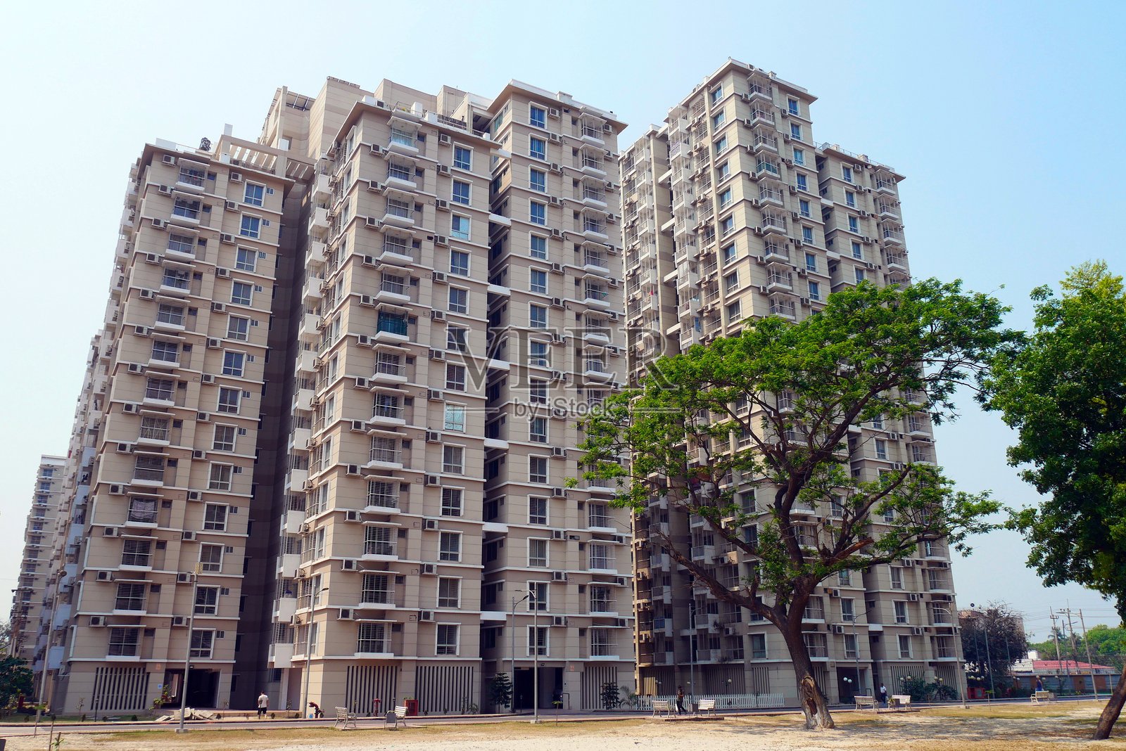 孟加拉国的一座摩天大楼。照片摄影图片