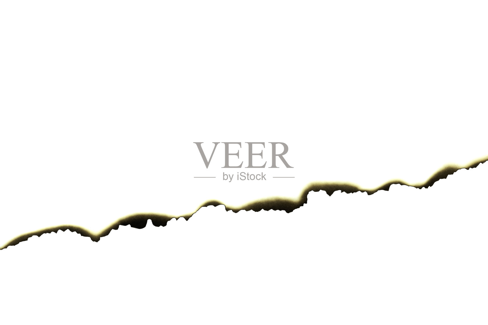 烧焦的水平纸边缘，孤立在白色背景上，带有剪切路径。照片摄影图片