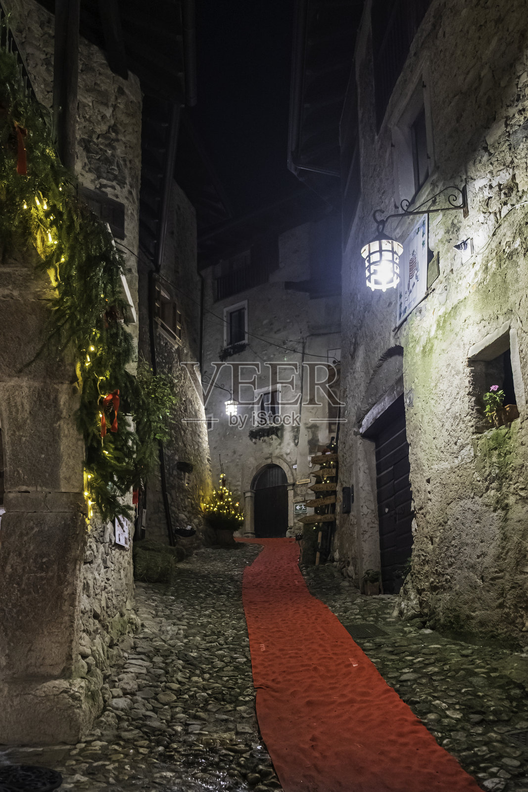 意大利特伦蒂诺的特内诺运河圣诞节照片摄影图片