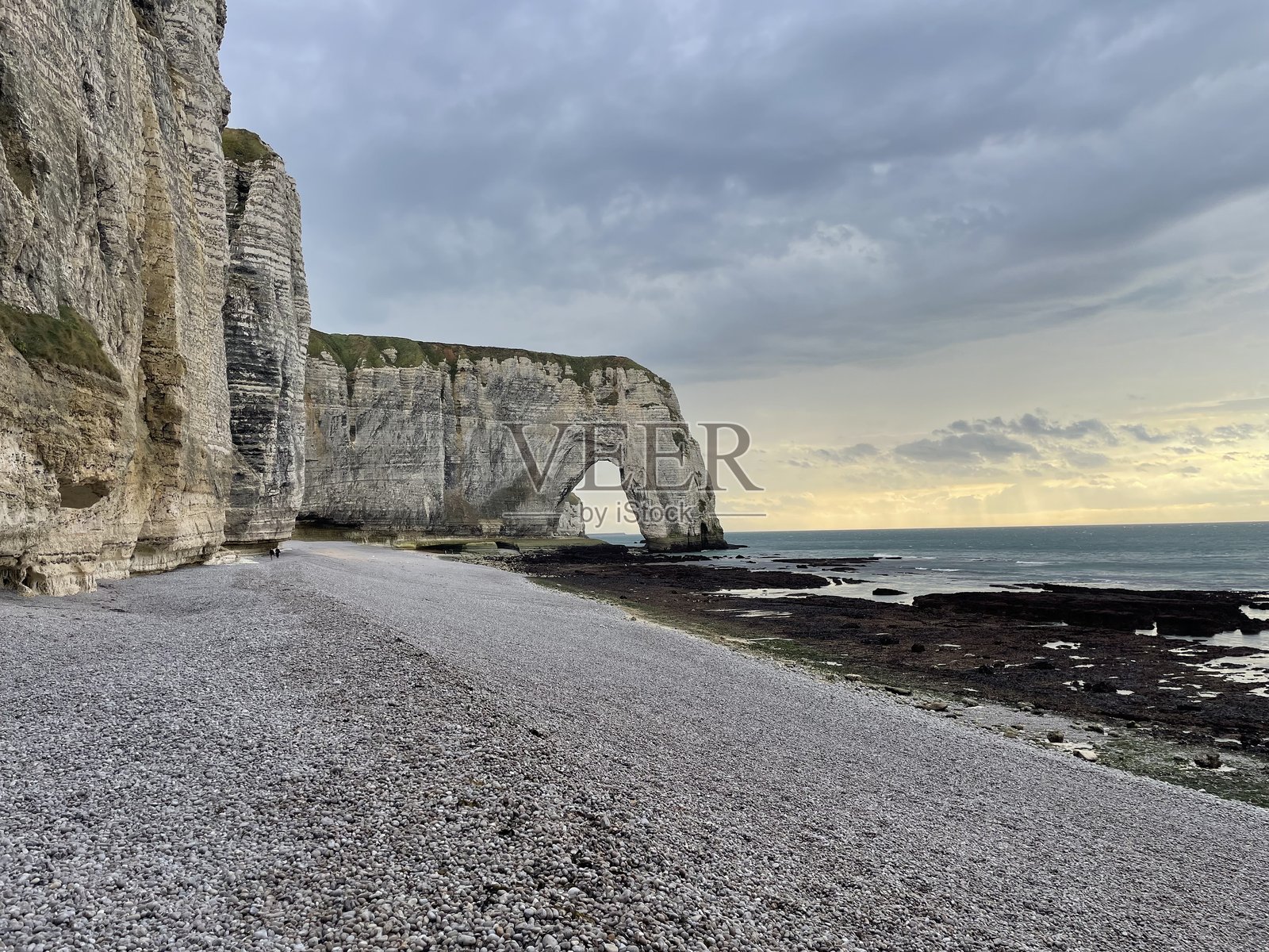 秘密海滩岩石悬崖肖像照片摄影图片