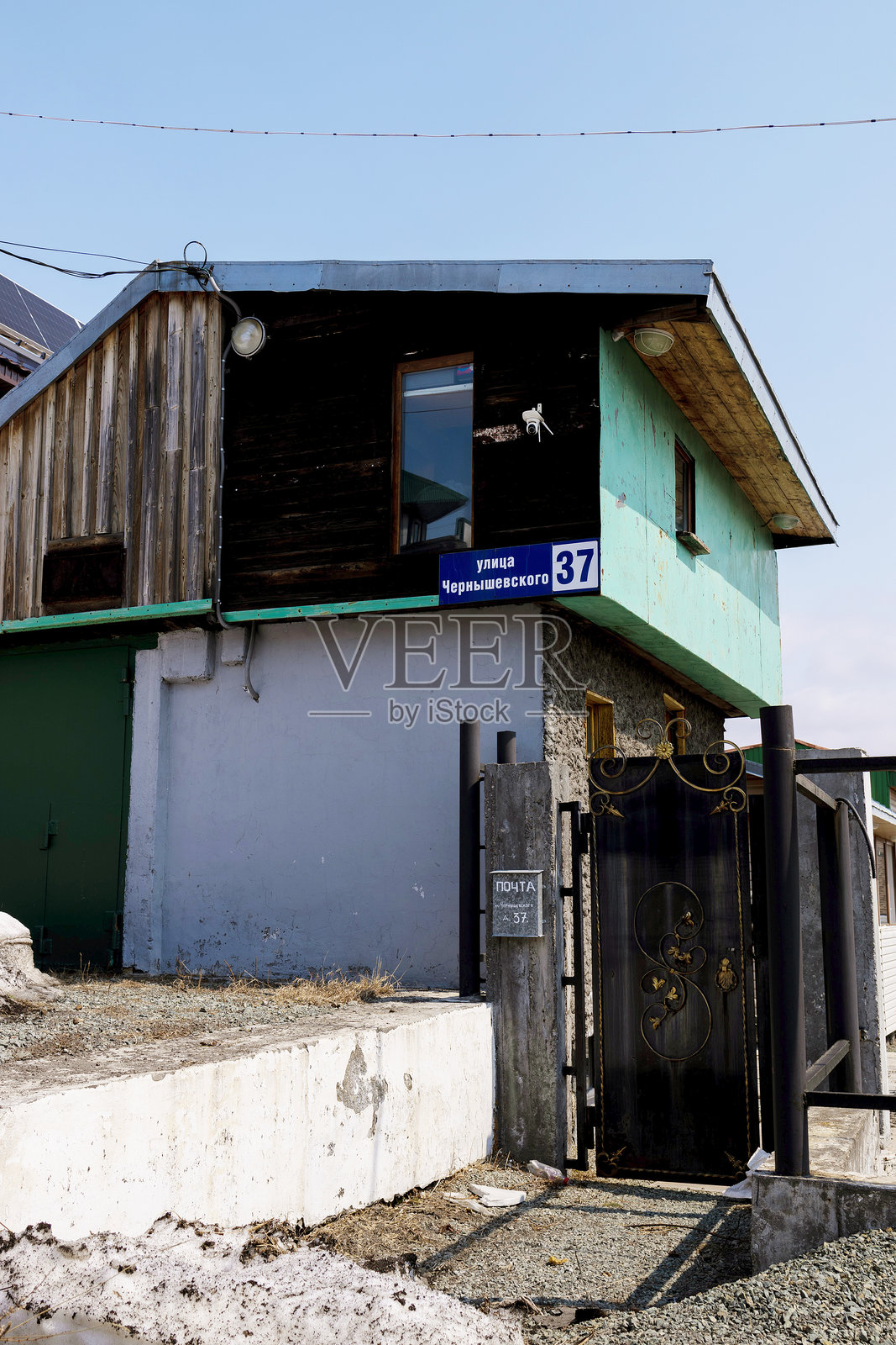 彼得罗巴甫洛夫斯克-堪察加州切尔尼雪夫斯基街的房子照片摄影图片