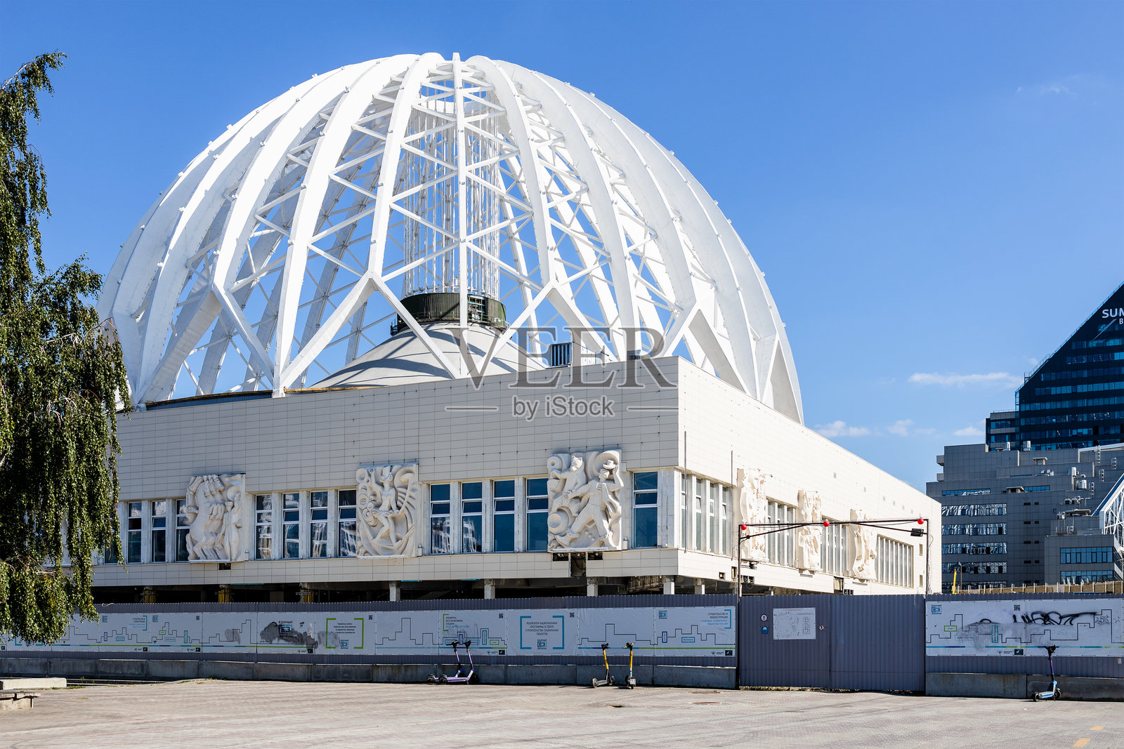 叶卡捷琳堡马戏团的建筑位于叶卡捷琳堡照片摄影图片