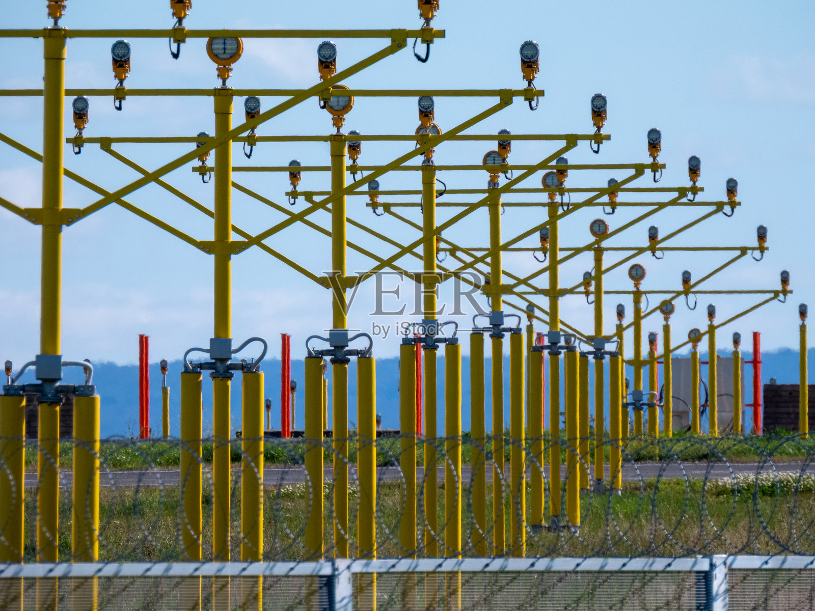 南希·伯德·沃尔顿机场的着陆灯照片摄影图片