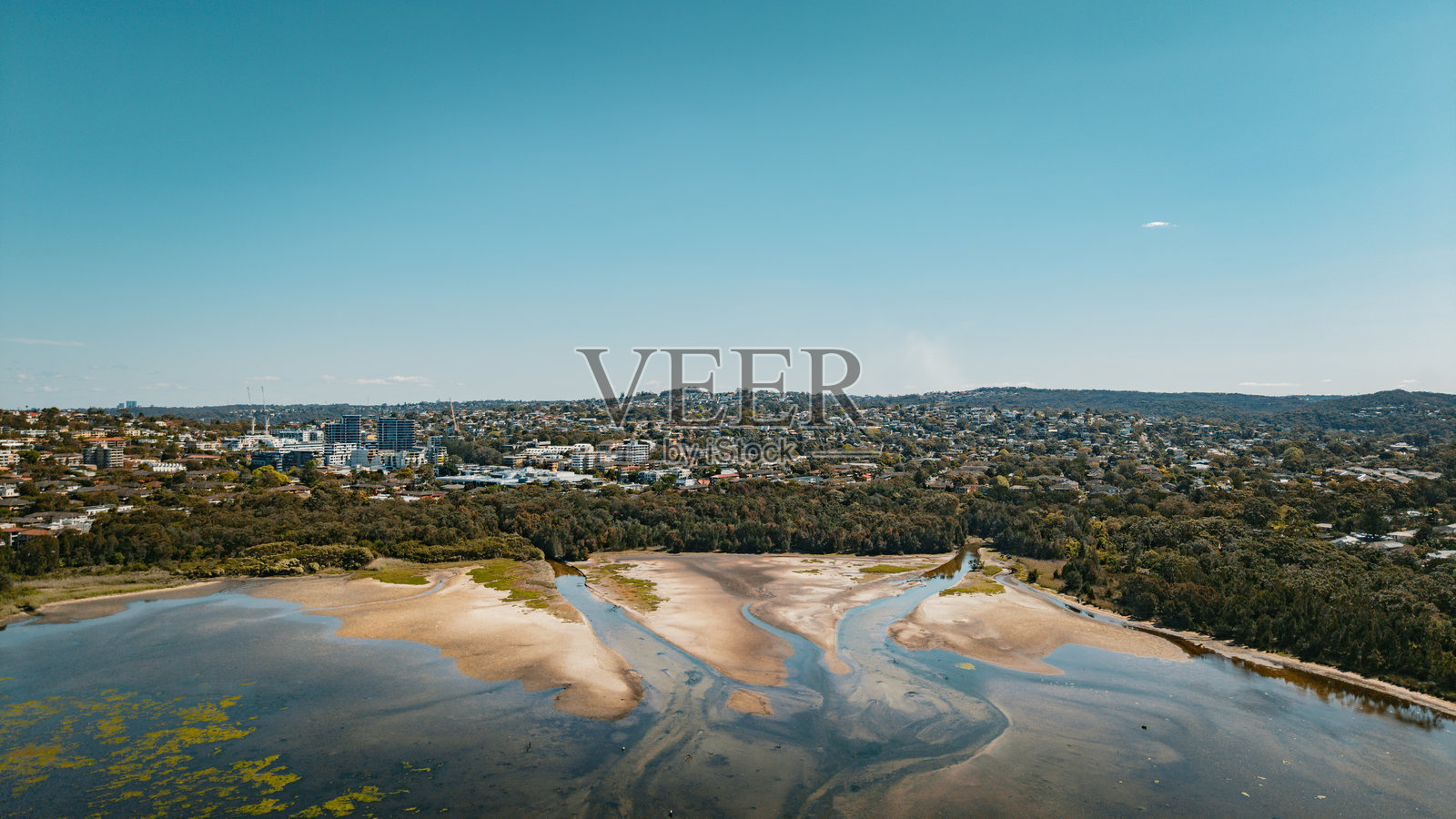 澳大利亚悉尼郊区，北海滩，迪怀潟湖。俯瞰海洋的景色。照片摄影图片