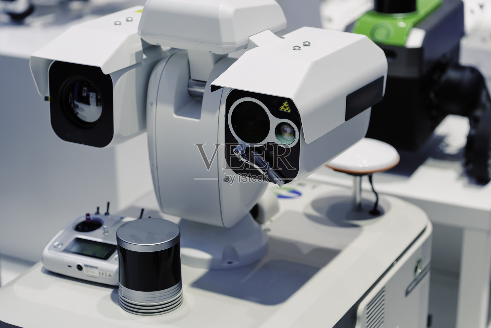 工厂中的检查机器人照片摄影图片