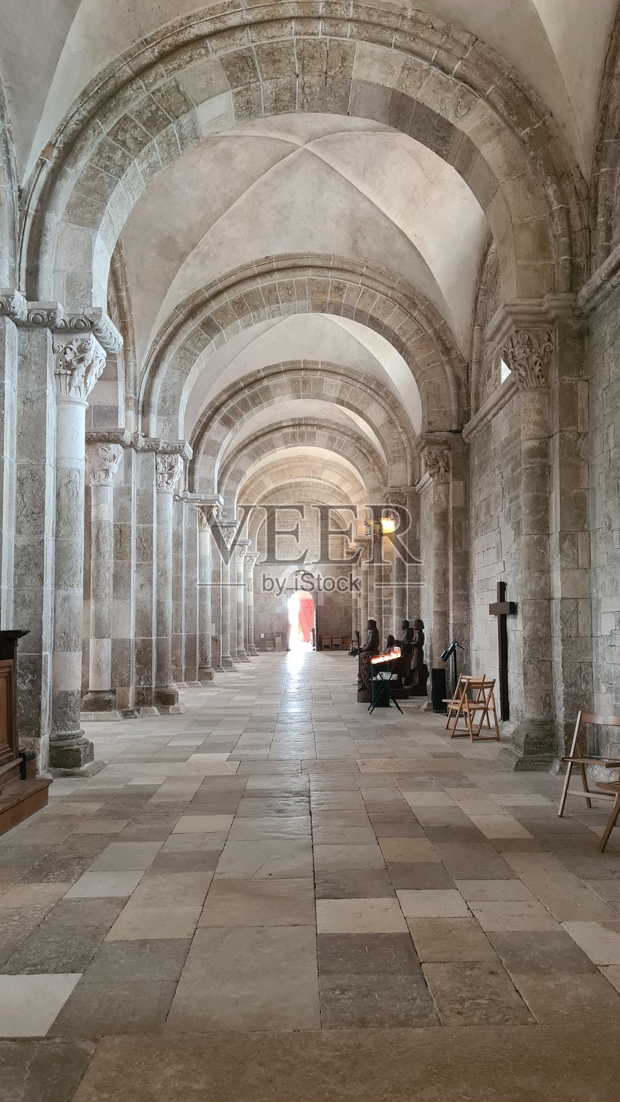 韦兹莱修道院的绝美建筑透视图照片摄影图片