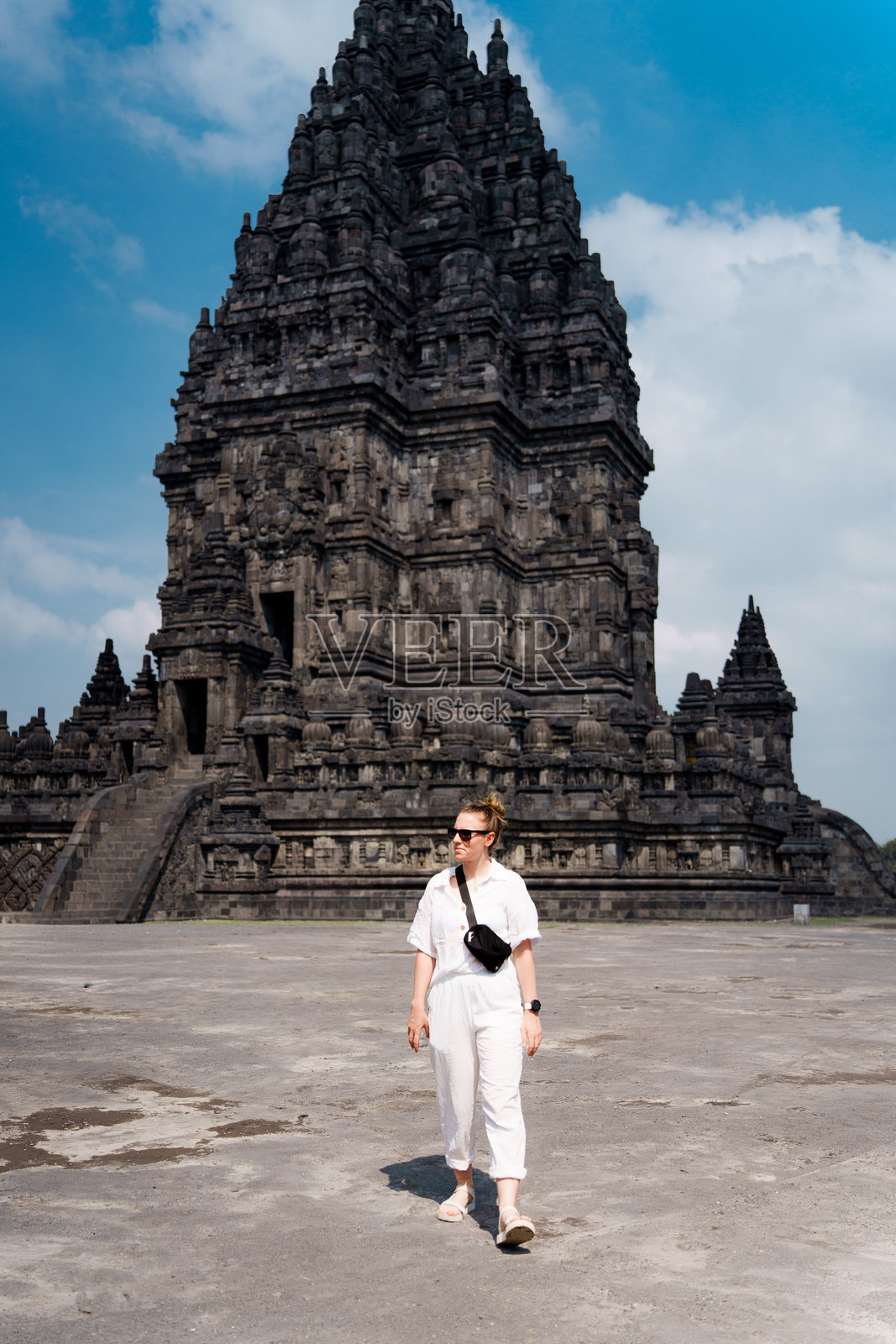 探索印尼婆罗浮屠寺庙古建筑照片摄影图片
