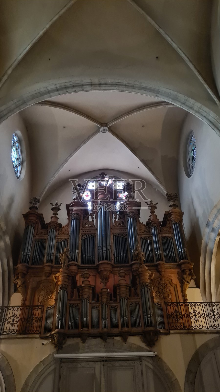 法国南部，利穆的圣马丁教堂管风琴照片摄影图片