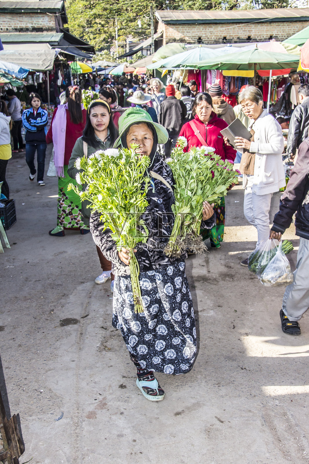 在市场上照片摄影图片