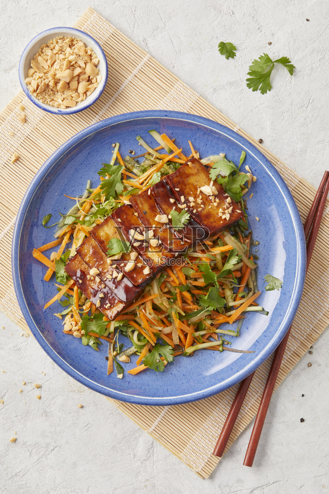 花生拌豆腐蔬菜沙拉照片摄影图片