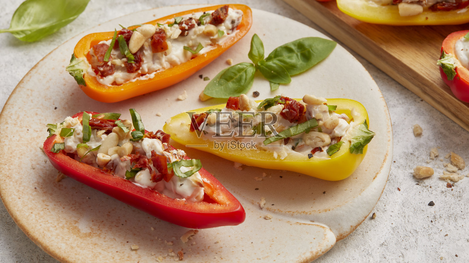 酿豆腐罗勒零食辣椒照片摄影图片