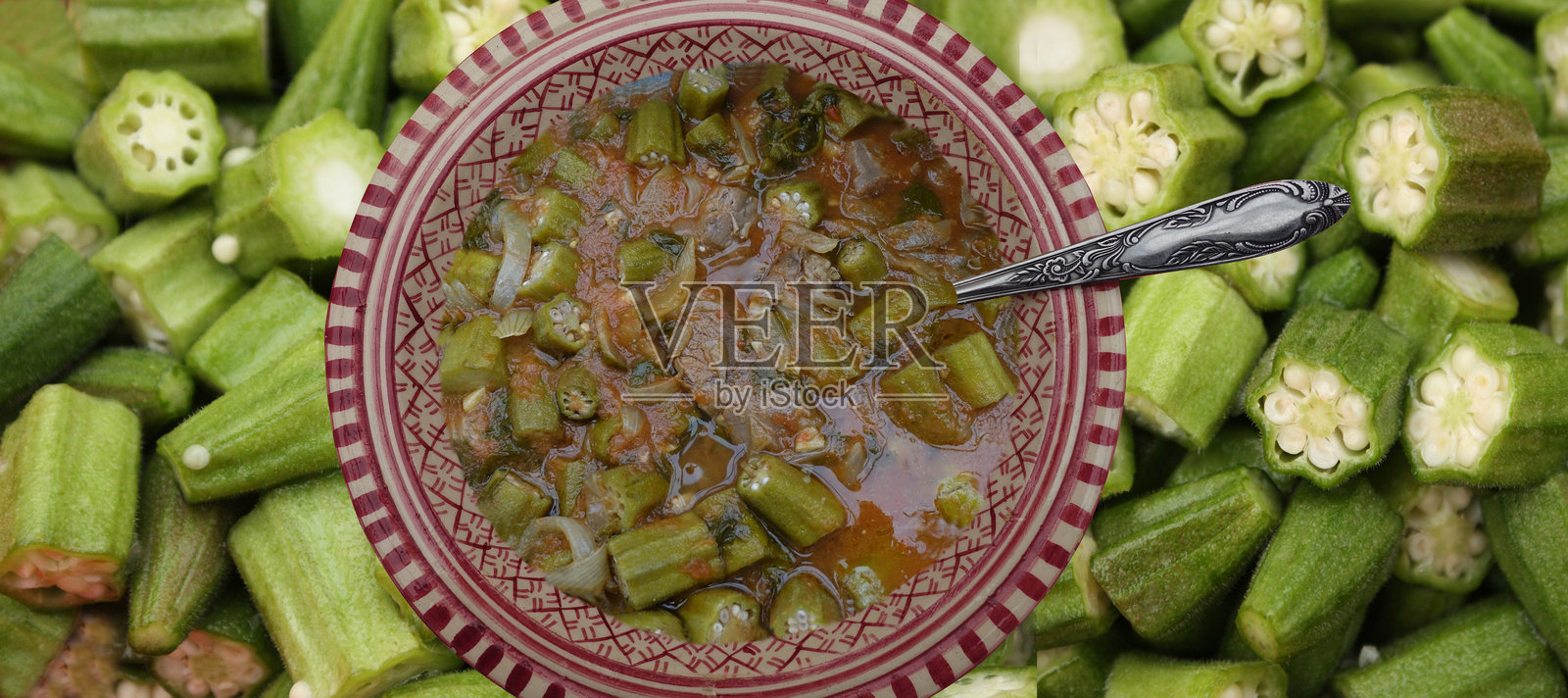 秋葵炖牛肉，一款用香菜籽和香菜叶烹制的辣味炖菜照片摄影图片