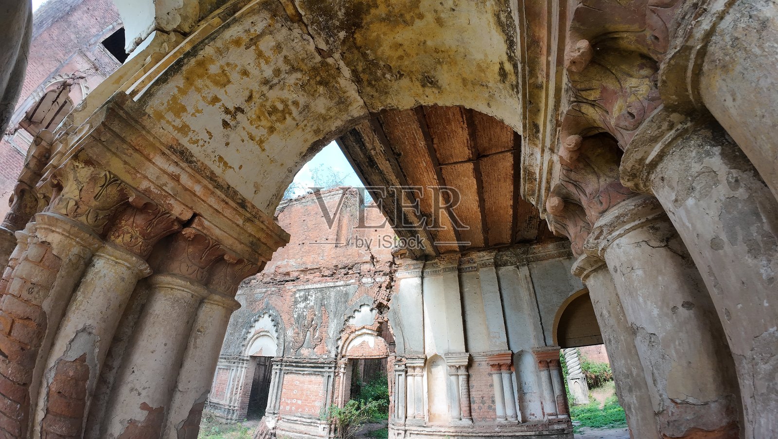 印度比哈尔邦拉杰纳加尔宫殿建筑群中令人惊叹的中世纪废墟照片摄影图片