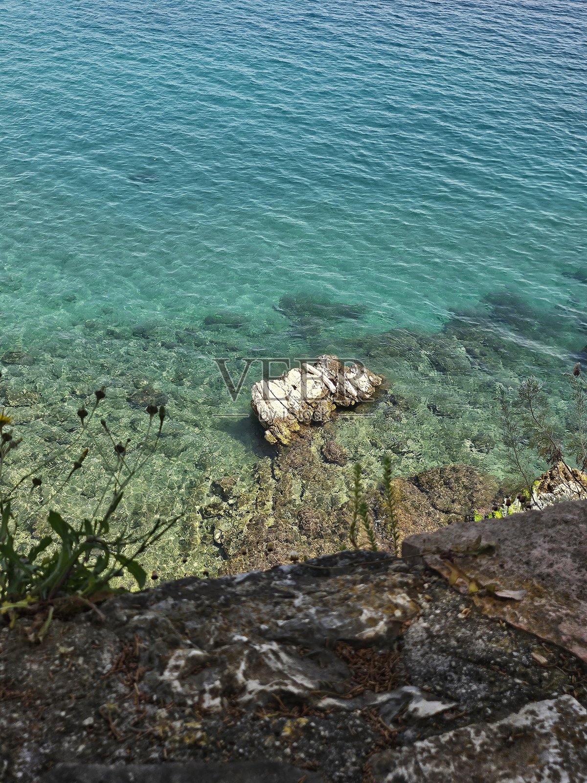 科孚岛的蓝色海水照片摄影图片