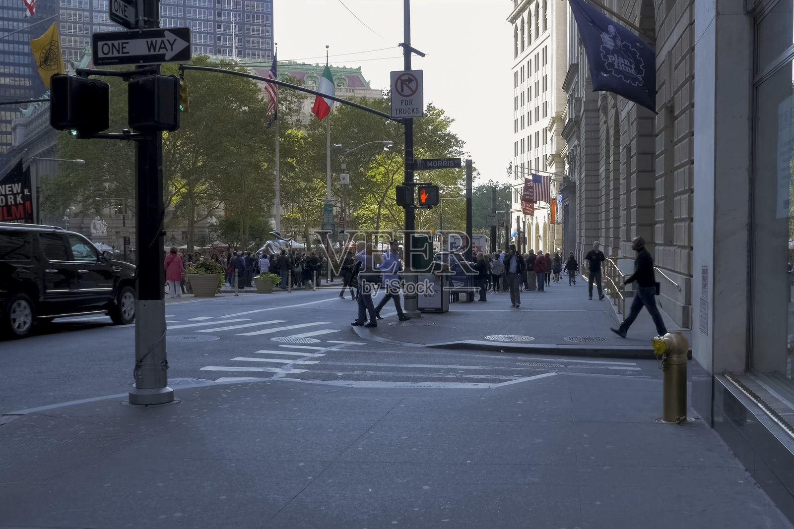 漫步在纽约曼哈顿的街头，生活的一角。照片摄影图片