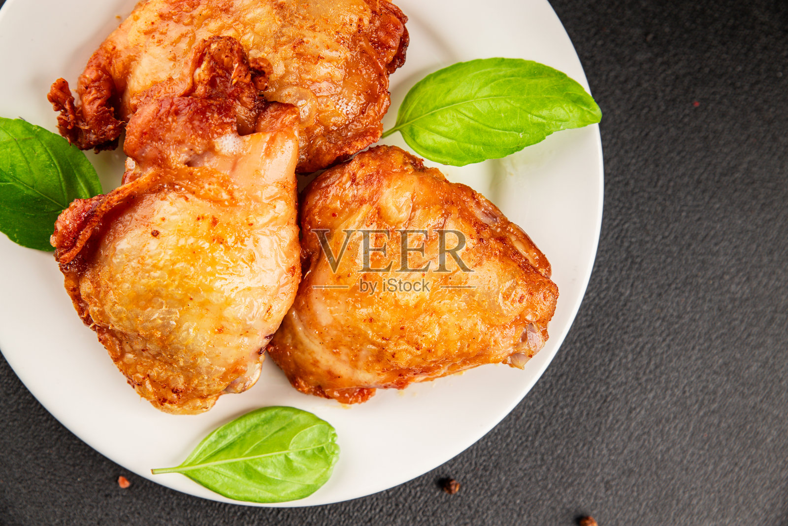 鸡腿炸鸡肉菜肴天然产品美味小吃新鲜美味美食背景在餐桌上乡村风格俯视复制空间照片摄影图片