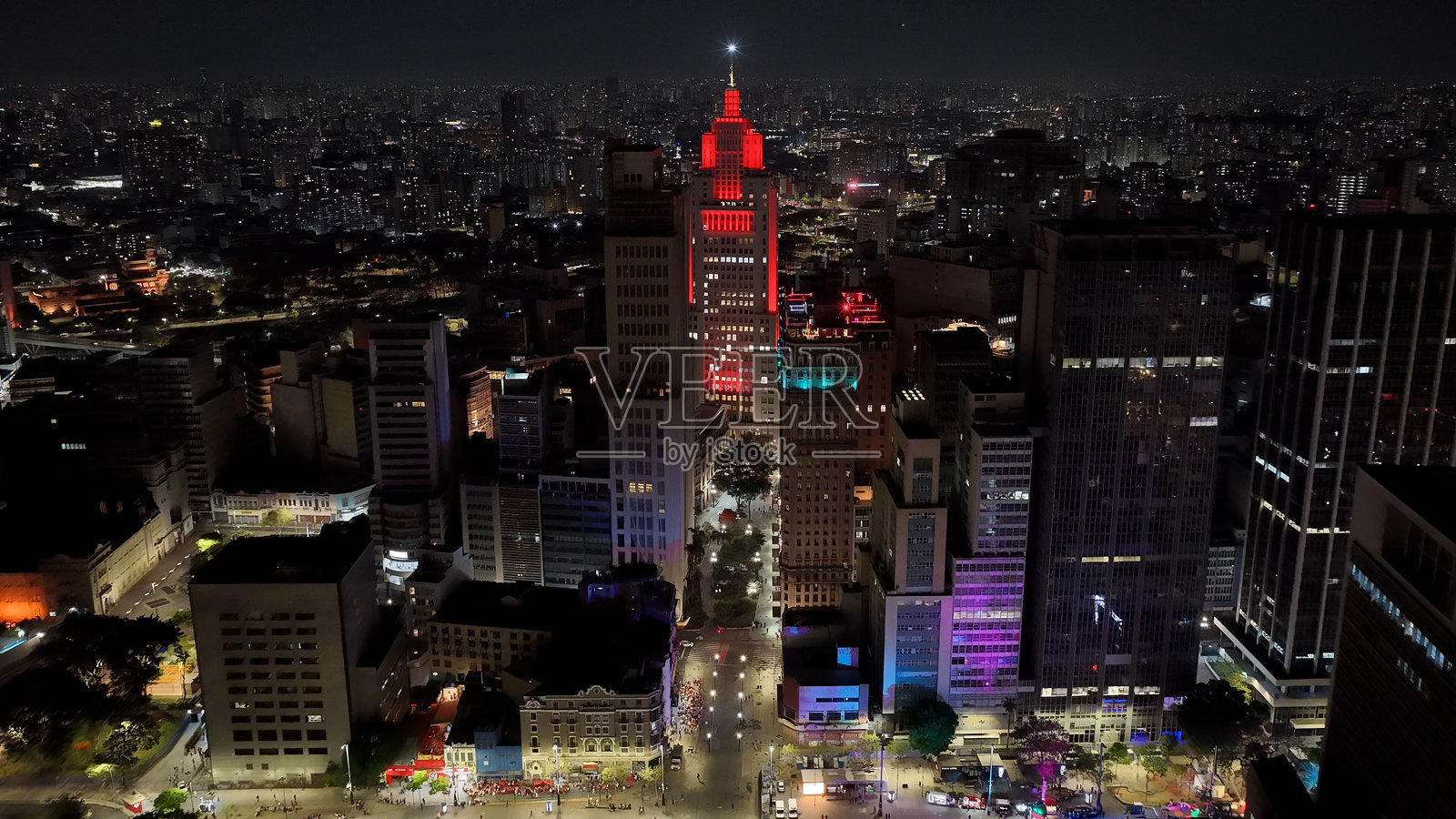 巴西圣保罗市中心著名的圣保罗天际线。照片摄影图片