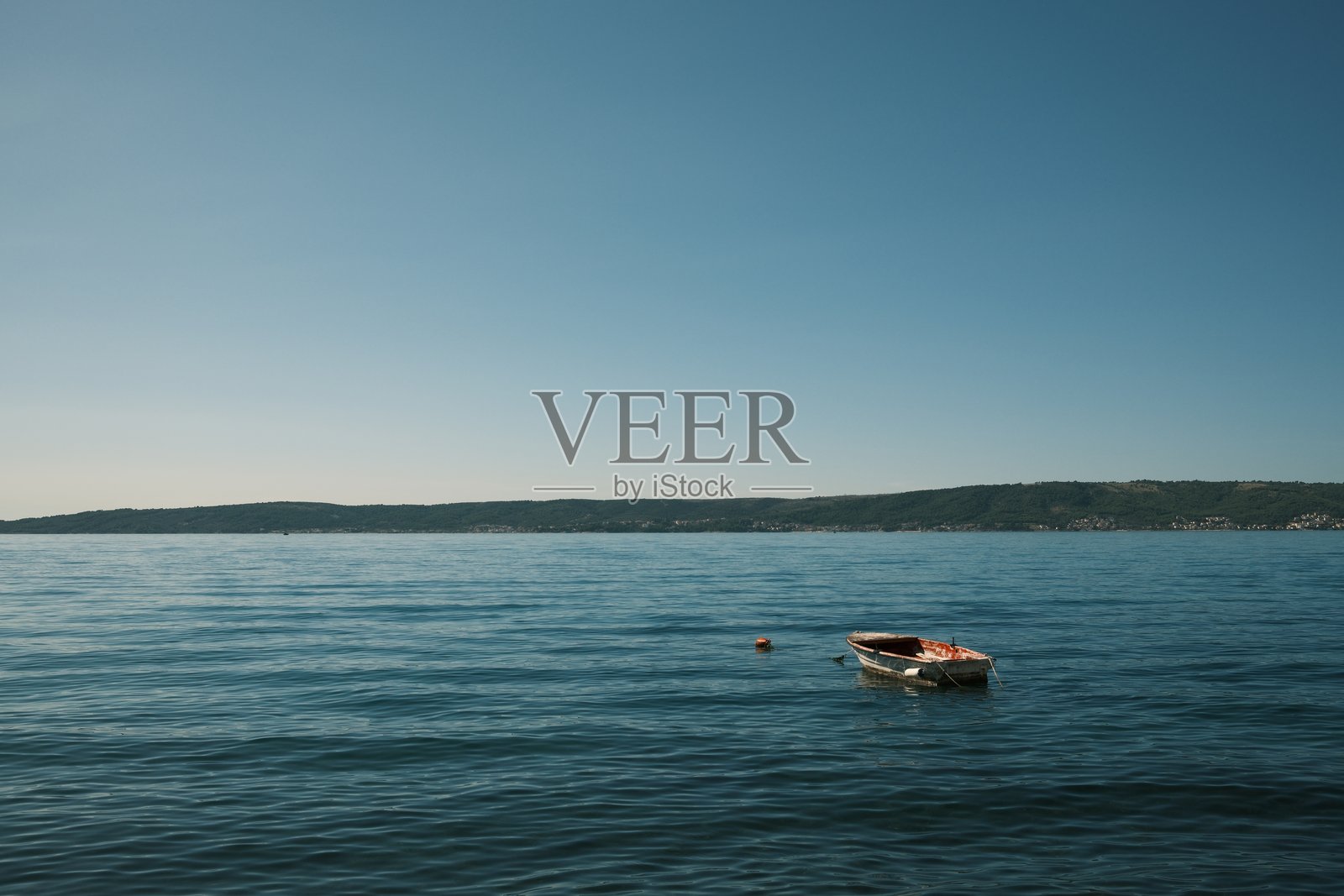 孤独的船照片摄影图片