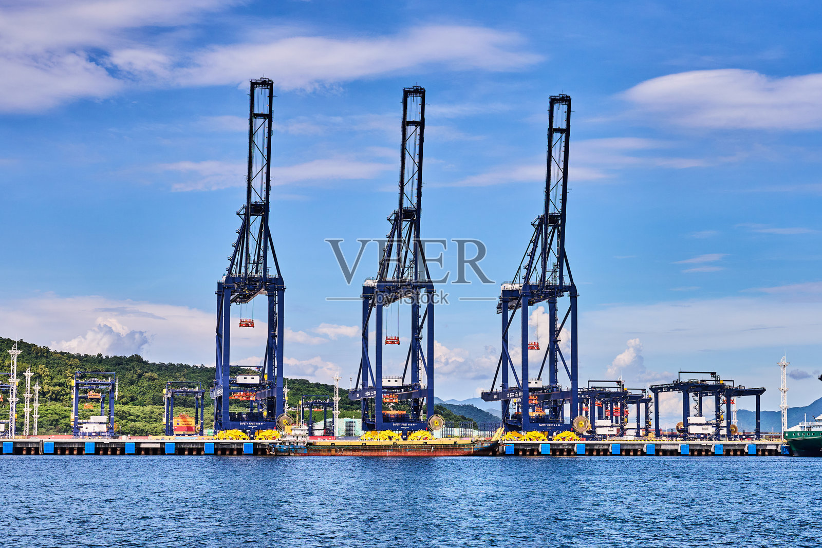 集装箱港口的特写镜头 4K照片摄影图片