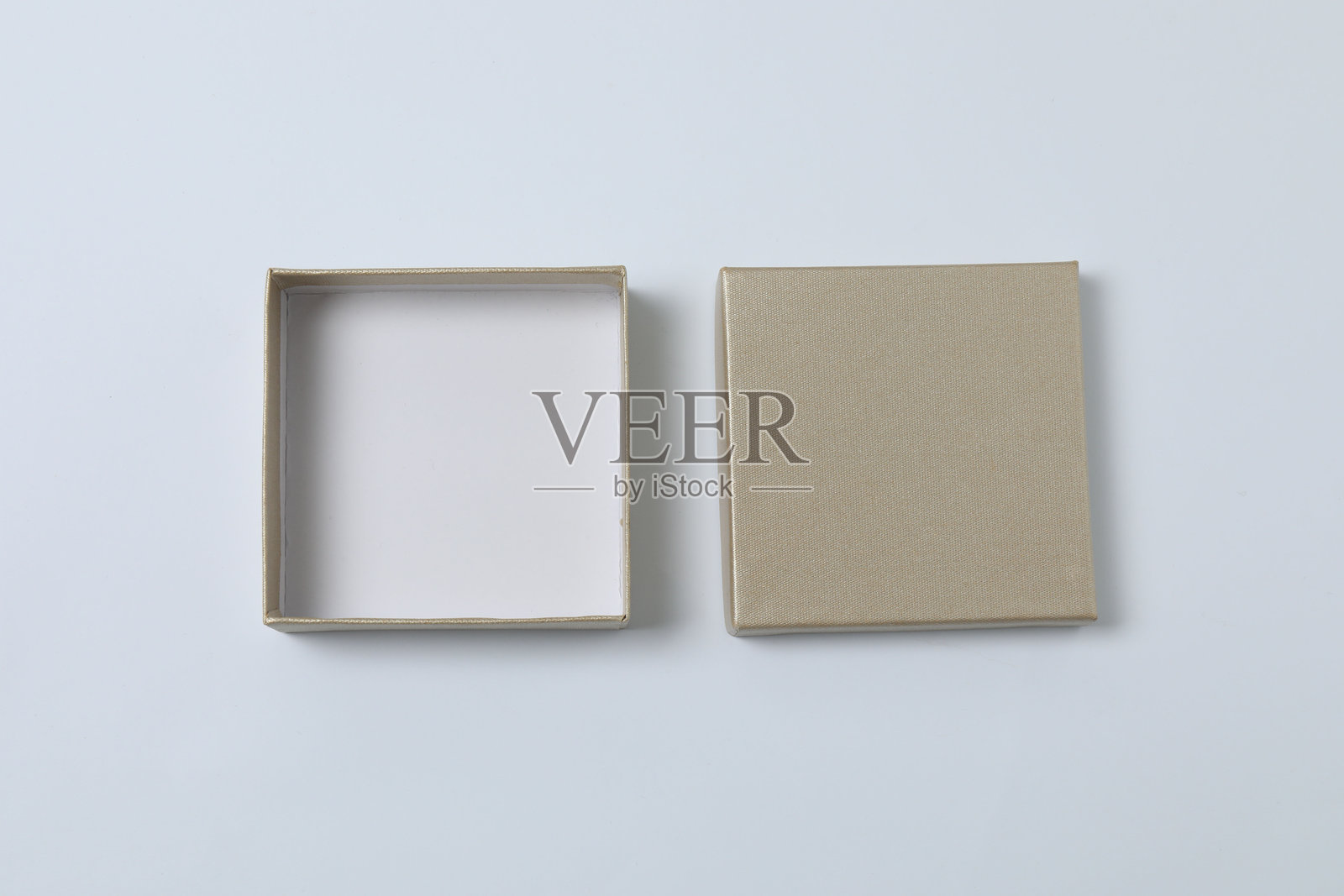 白底纸盒带盖，俯视照片摄影图片