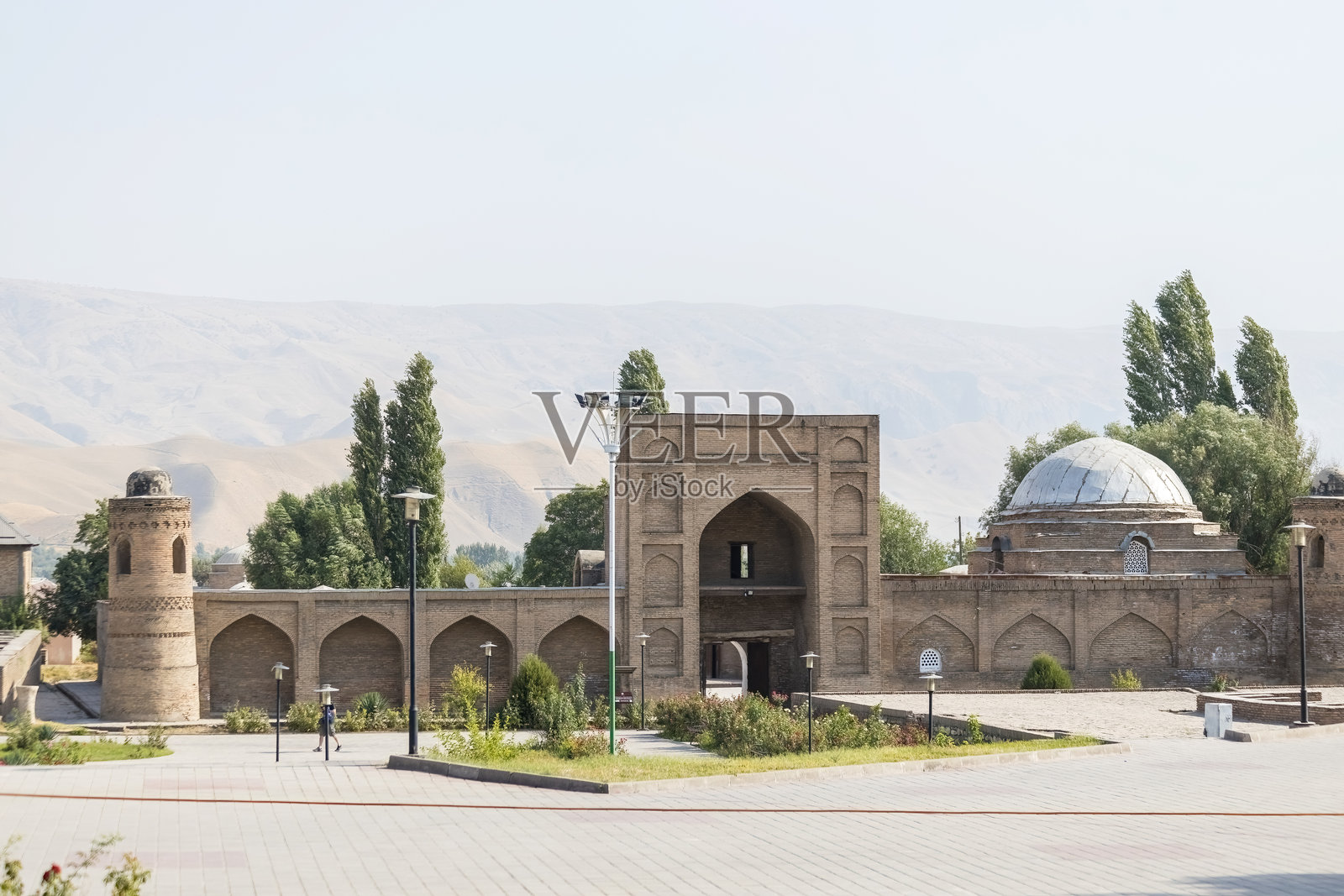 塔吉克斯坦希索尔古纳伊斯兰学校的建筑细节照片摄影图片