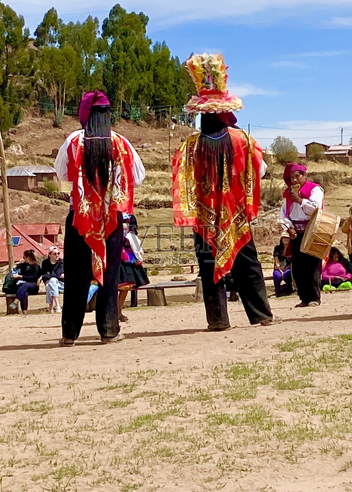 安第斯认同的编织者：塔基莱尼奥人照片摄影图片