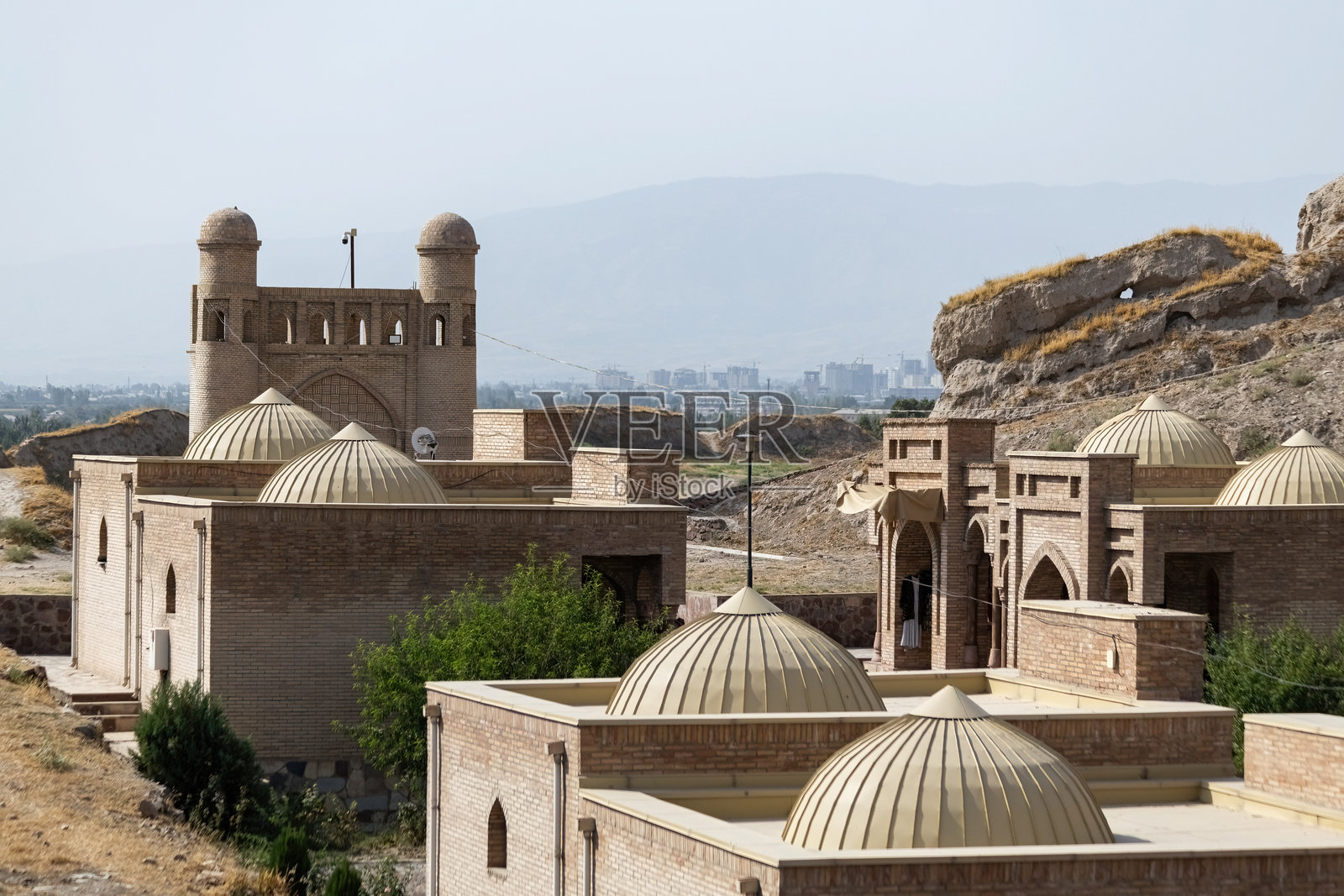 塔吉克斯坦吉萨尔古堡内重建的吉萨尔古堡传统中亚风格集市街道照片摄影图片