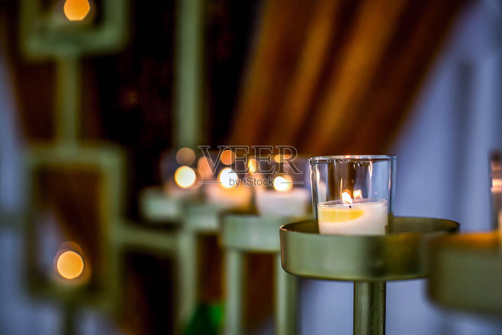 印度传统婚礼的室内布置和装饰照片摄影图片