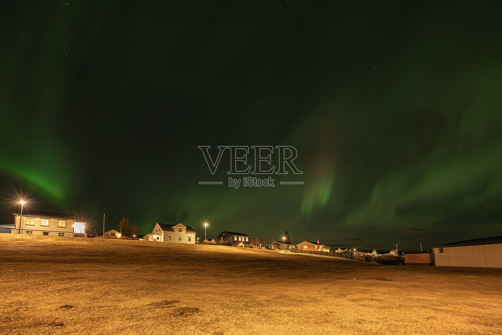 冰岛赫里斯岛的北极光照片摄影图片
