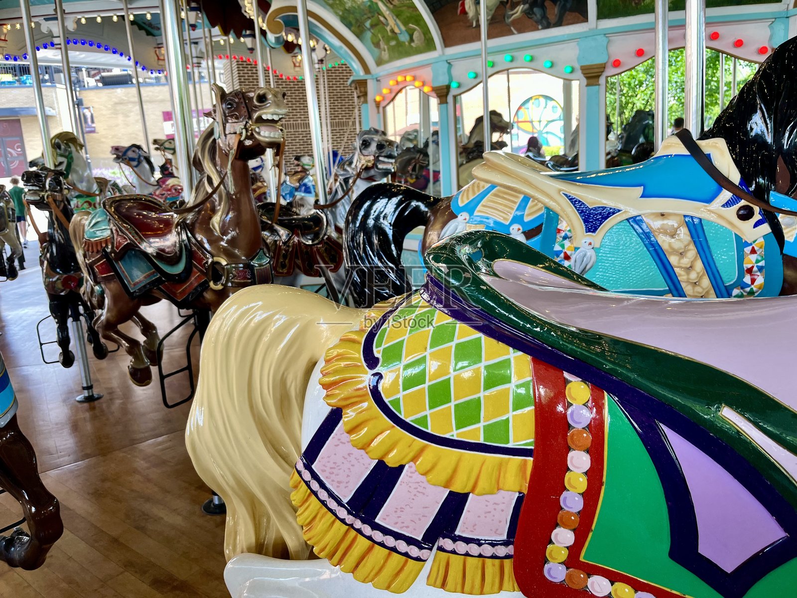 旋转木马照片摄影图片