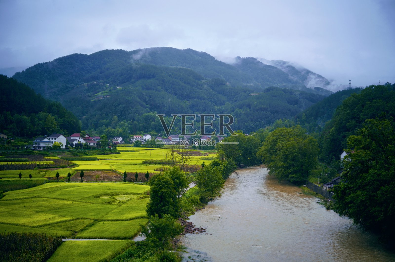 扬子江发源于照片摄影图片