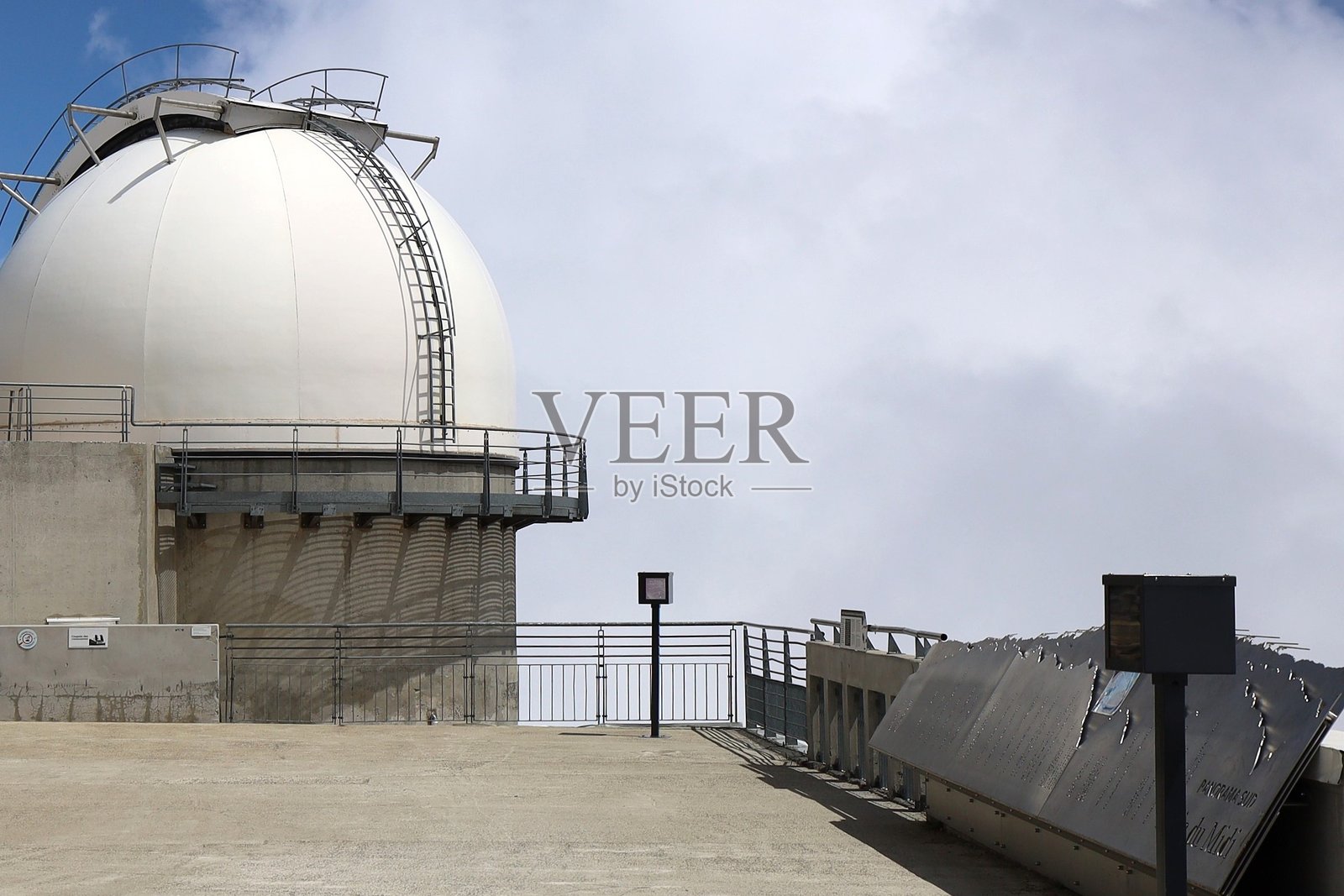 米迪山天文台照片摄影图片